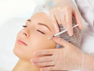 Tiêm căng bóng da mặt có hại không ? Sự thật mà ít ai biết về phương pháp làm đẹp này